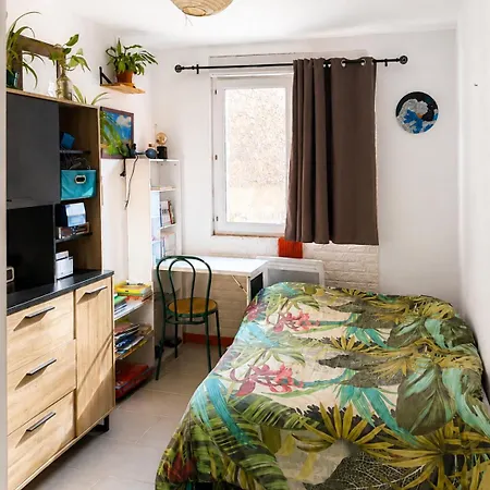 Apartament Two-bedroom With Large Terrace And Private Parking