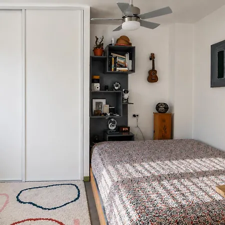 Two-bedroom With Large Terrace And Private Parking *